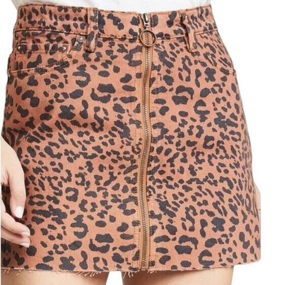 Free People We the Free Leopard Mini Skirt Brown Black Full Zip Raw Hem Sz 24 - Picture 5 of 9